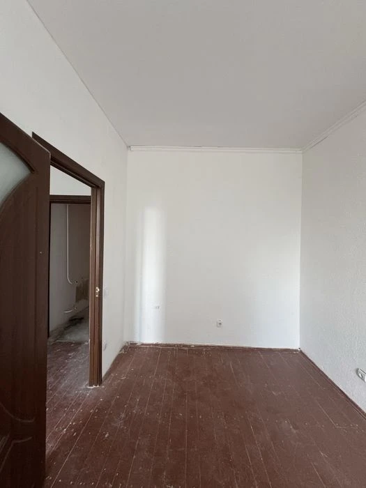 Квартира 46 м² з автономним електричним опаленням. Без коміс