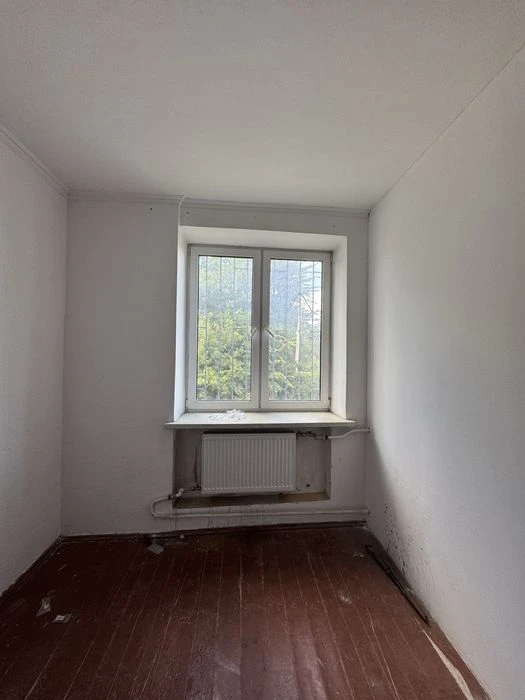 Квартира 46 м² з автономним електричним опаленням. Без коміс