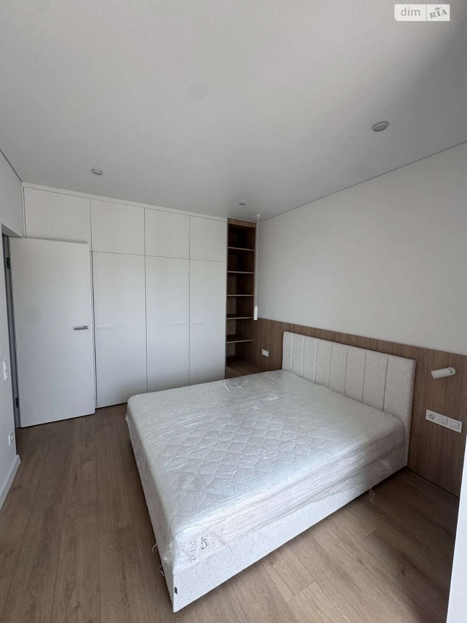 Продаж Квартира Авторинок