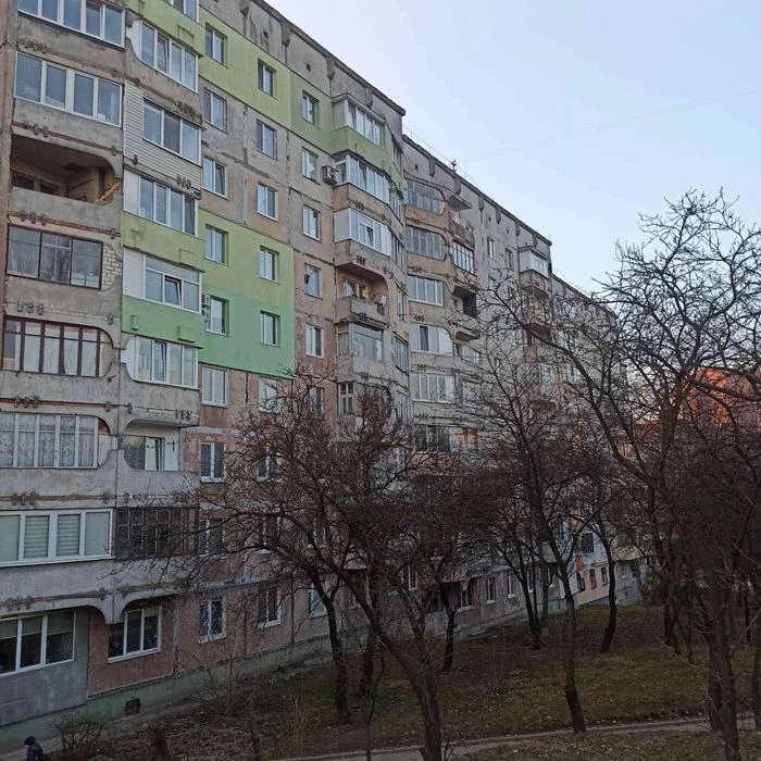 Продам 5 кім. квартиру Р/Н Північний