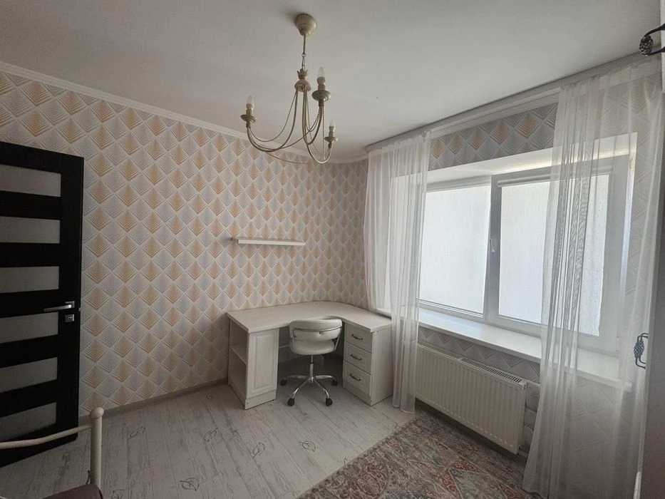 Продам Дворівнева квартиру в Новобудові.