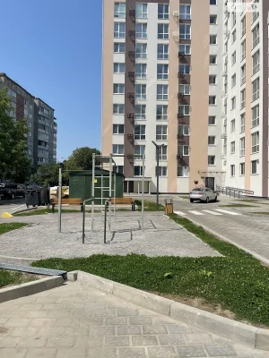 Продаж Квартира Авторинок