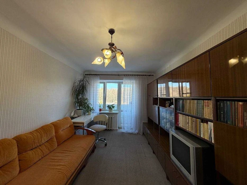 Продаж 3-кімнатної квартири в центрі міста на Бандери