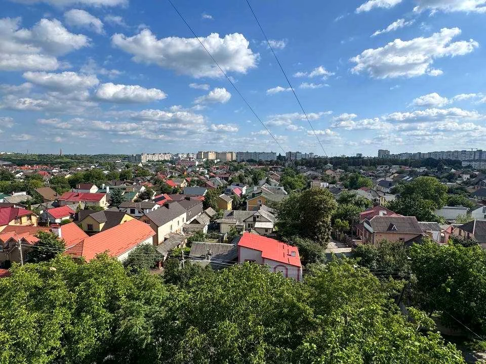 Квартира. Рівне, Кобзарська вул. (Пухова)