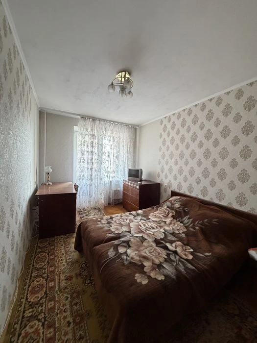 Продам 3 кімнатну квартиру 60 м² вул. Андрія Мельника 4 Рівн