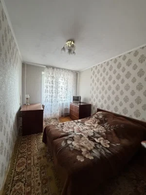 Продам 3 кімнатну квартиру 60 м² вул. Андрія Мельника 4 Рівн