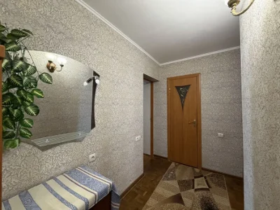 Продам 3 кімнатну квартиру 60 м² вул. Андрія Мельника 4 Рівн