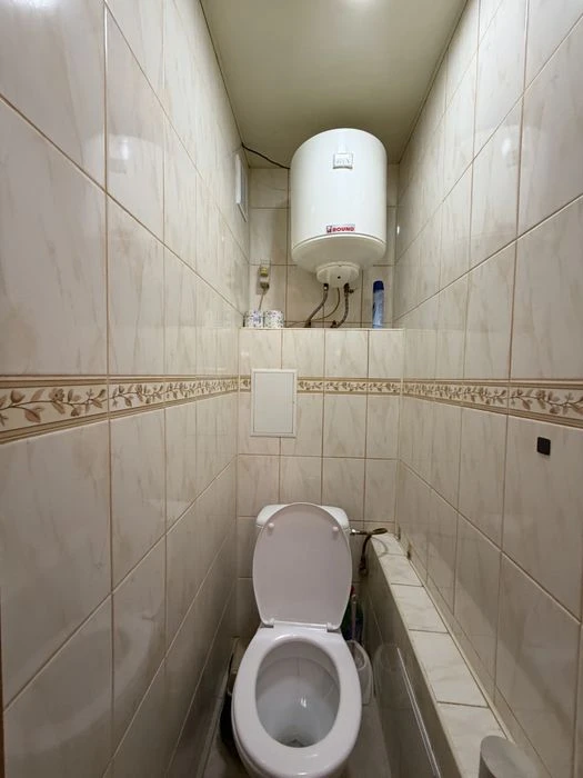 Продам 3 кімнатну квартиру 60 м² вул. Андрія Мельника 4 Рівн