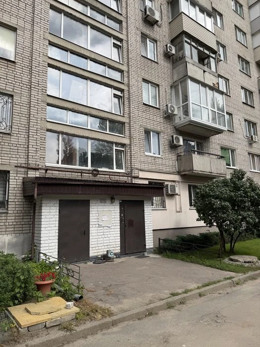 Продам квартиру ж\м Приднепровск Самарский район