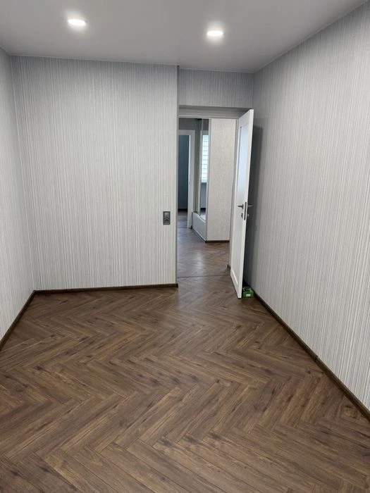 Продам квартиру ж\м Приднепровск Самарский район