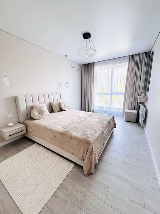 Продаж квартири біля озера ЖК Panorama de Luxe”
