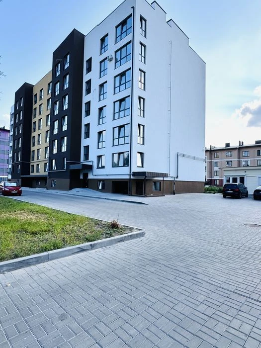 Продаж квартири біля озера ЖК Panorama de Luxe”
