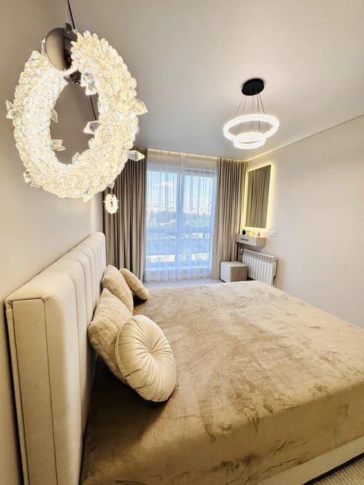 Продаж квартири біля озера ЖК Panorama de Luxe”