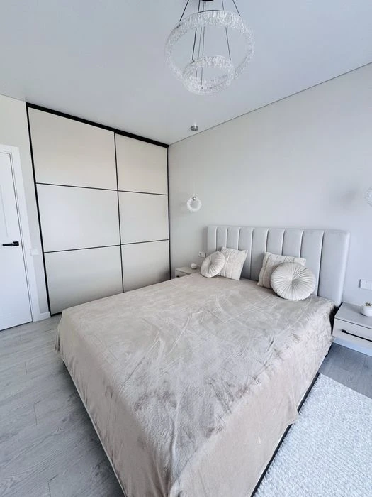 Продаж квартири біля озера ЖК Panorama de Luxe”