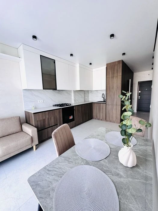 Продаж квартири біля озера ЖК Panorama de Luxe”