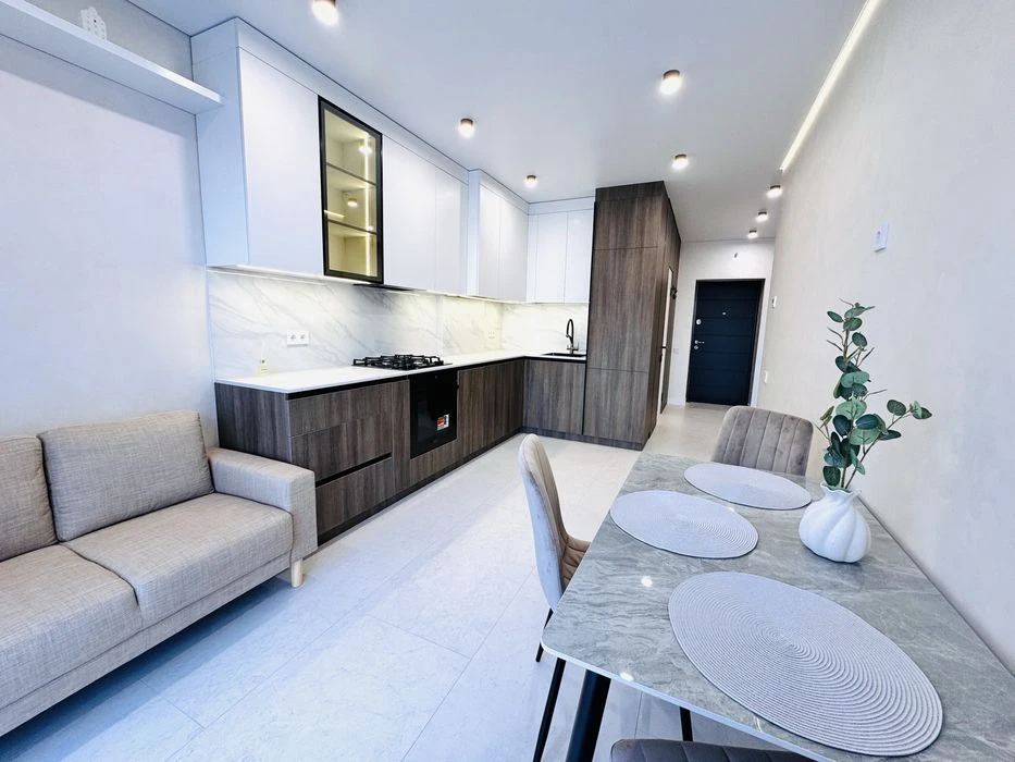 Продаж квартири біля озера ЖК Panorama de Luxe”