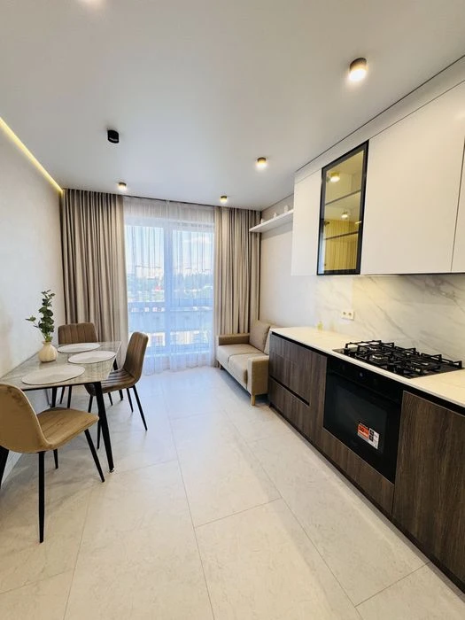 Продаж квартири біля озера ЖК Panorama de Luxe”