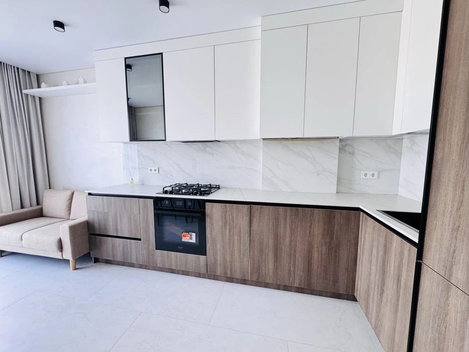 Продаж квартири біля озера ЖК Panorama de Luxe”