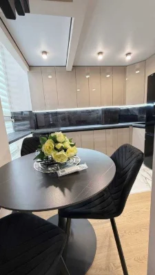 Продам стильну та простору квартиру повна комплектація