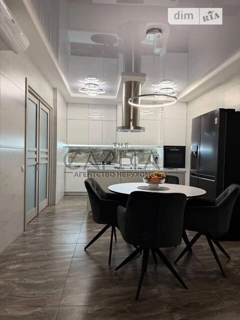 Продаж 3к квартири 150 кв. м на вул. Дегтярівська 25А • ID 3