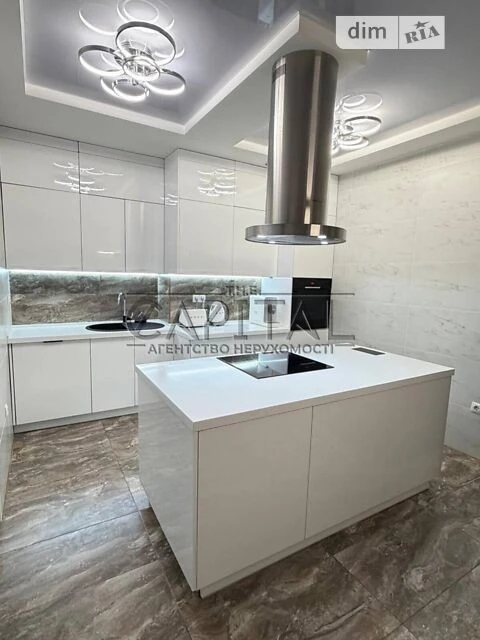 Продаж 3к квартири 150 кв. м на вул. Дегтярівська 25А • ID 3