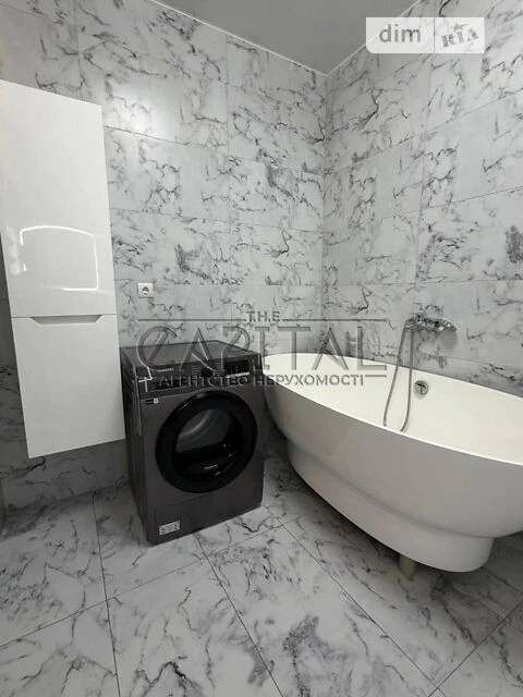 Продаж 3к квартири 150 кв. м на вул. Дегтярівська 25А • ID 3
