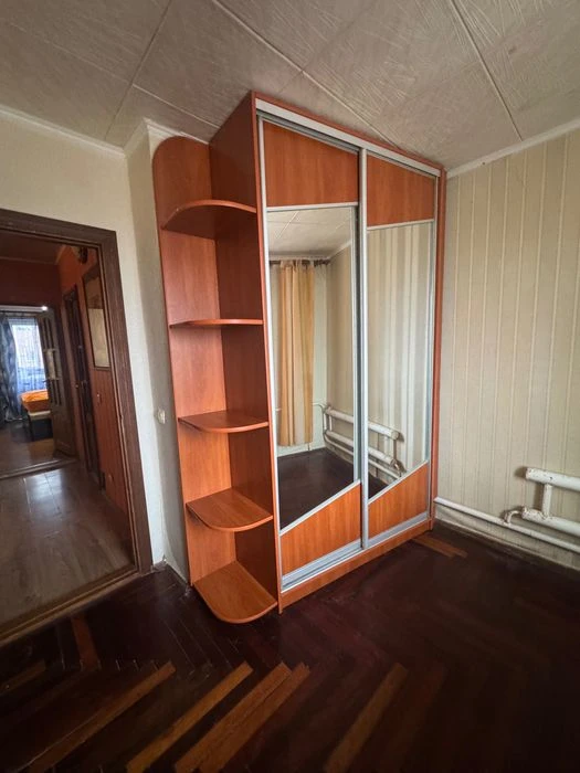 Продаж 3-кімнатної квартири з ремонтом в районі Чайки!