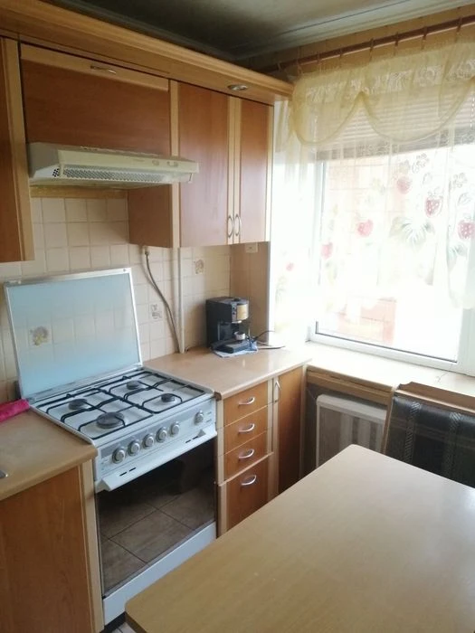 Продаж 3-кімнатної квартири з ремонтом в районі Чайки!