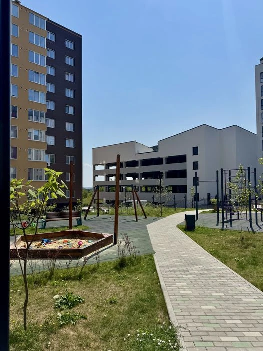 Продаж видової 1-кімнатної квартири в ЖК «Синергія Color» |