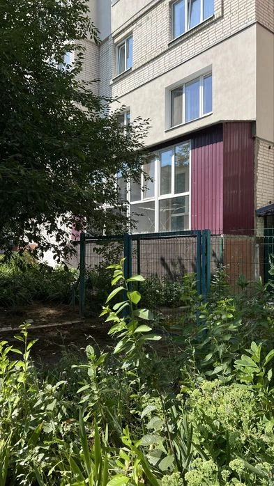 ! ПРОДАЄТЬСЯ 2кімнатна 82 кв м