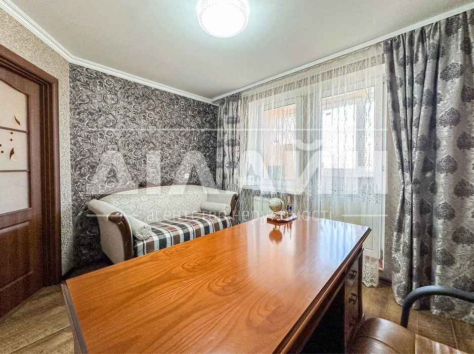 VIP 4х комн квартира 170 м2 по Юбилейному 14