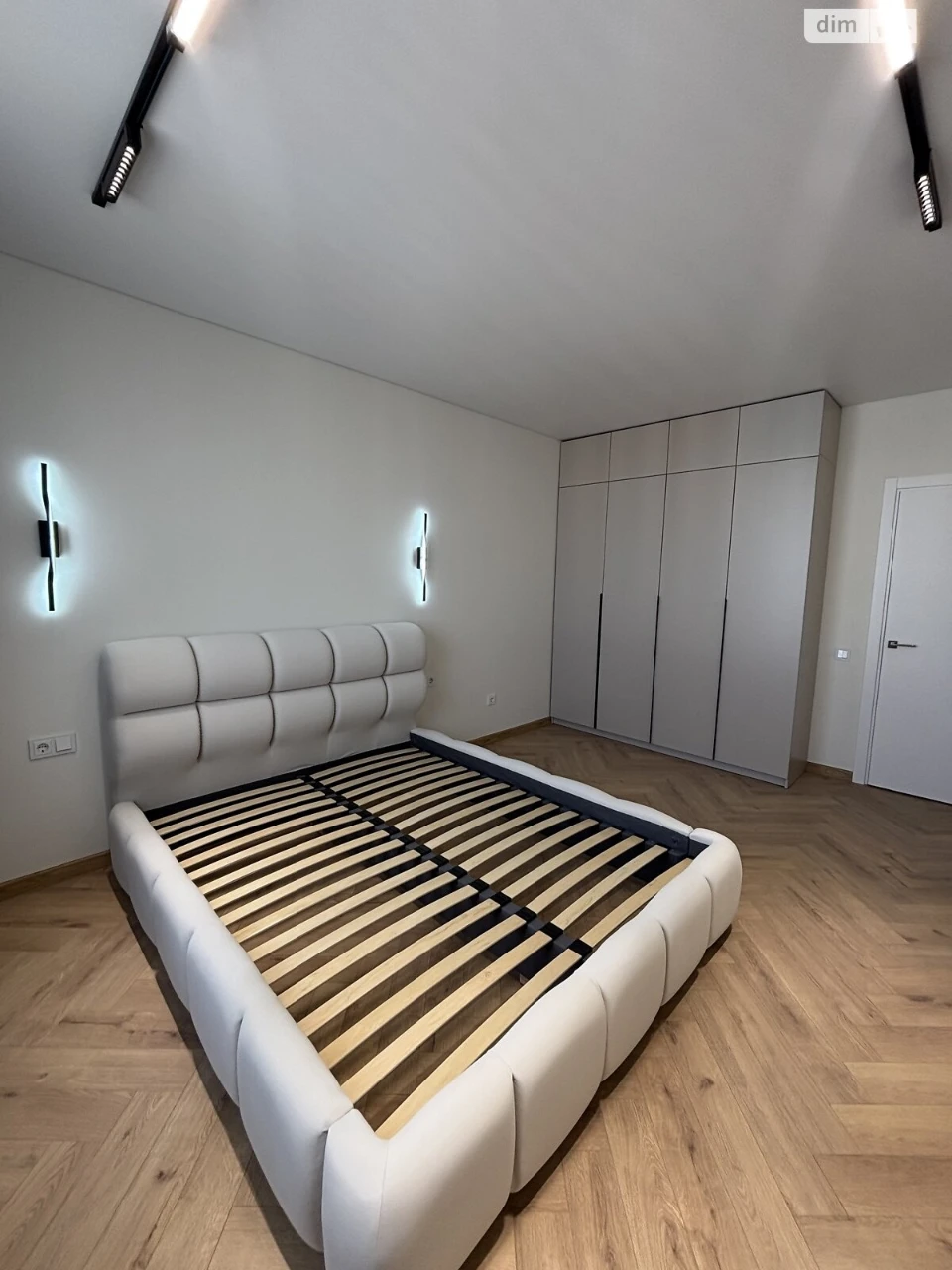 Продаж Квартира Південний