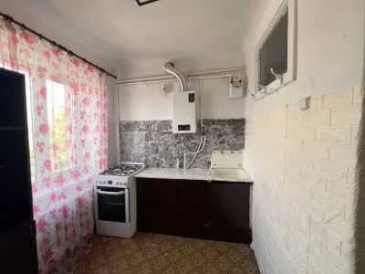 Двокімната квартира під ремонт , центр міста ,проспект Миру