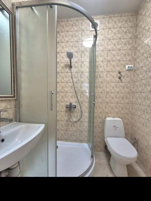 Продаж 1 кімнатної квартири з автономним газовим опаленням.