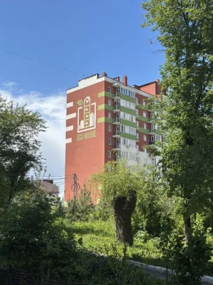 Продам 1-кімнатну квартиру по вул. Олени Теліги в Рівному.