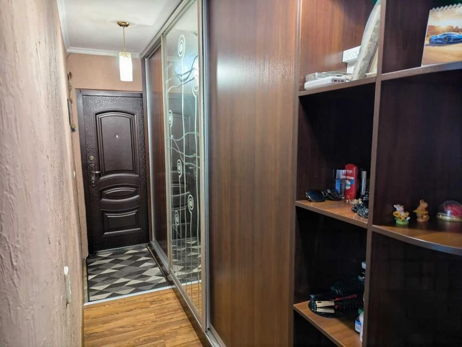 Продаж 1 кімнатної квартири в цегляному будинку в Рівному
