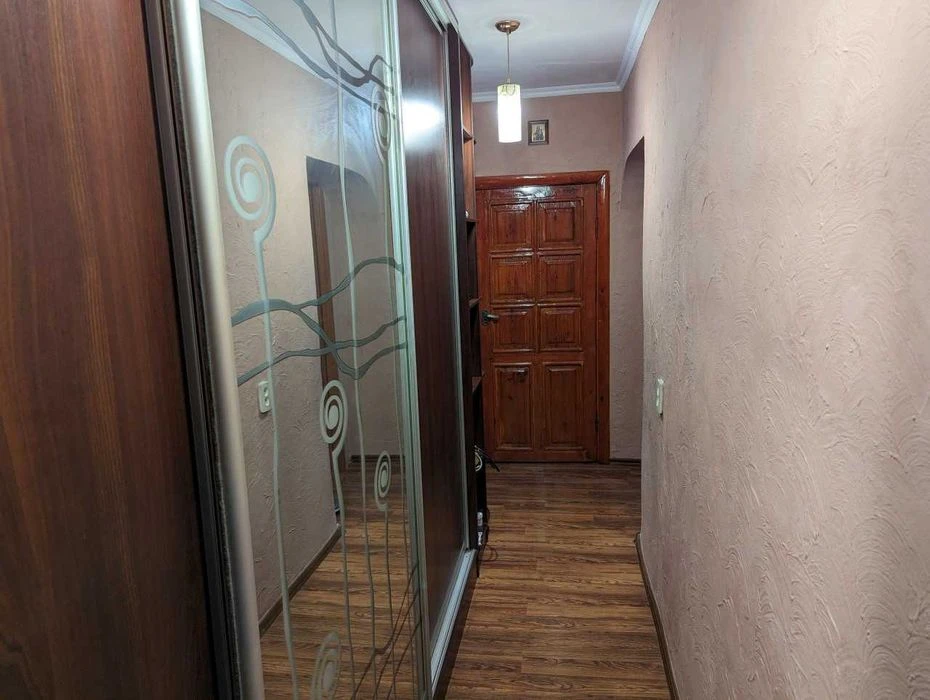 Продаж 1 кімнатної квартири в цегляному будинку в Рівному
