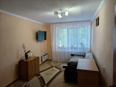 Продаж 1 кімнатної квартири в цегляному будинку в Рівному
