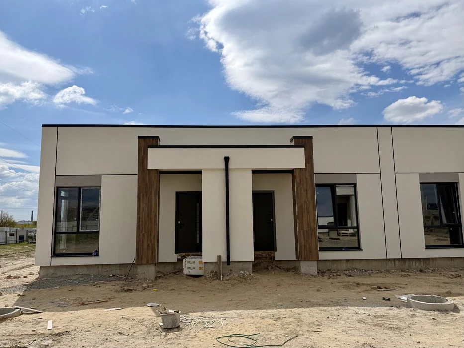 Продам котедж по вигідній ціні. Забудовник. Є газ