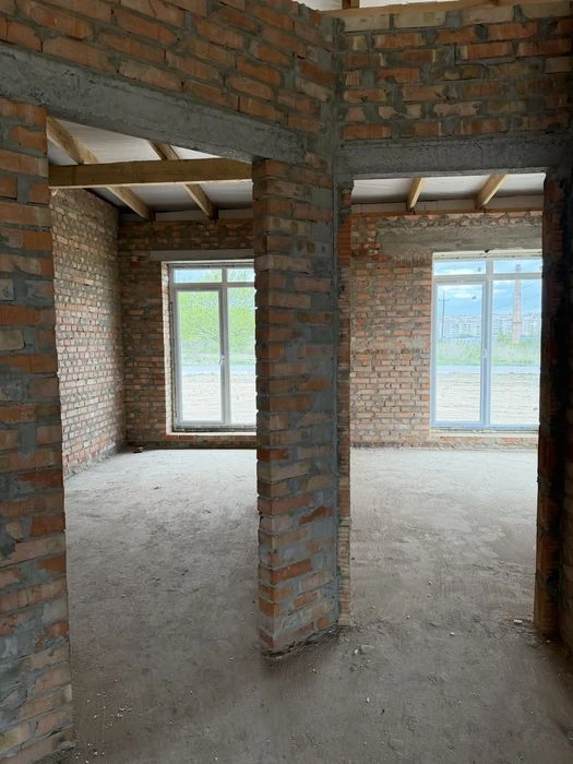 Продам котедж по вигідній ціні. Забудовник. Є газ
