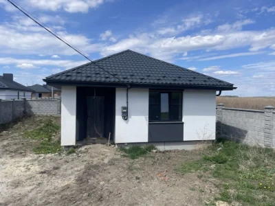 Будинок на Льонокомбінаті з Міськими Мережами