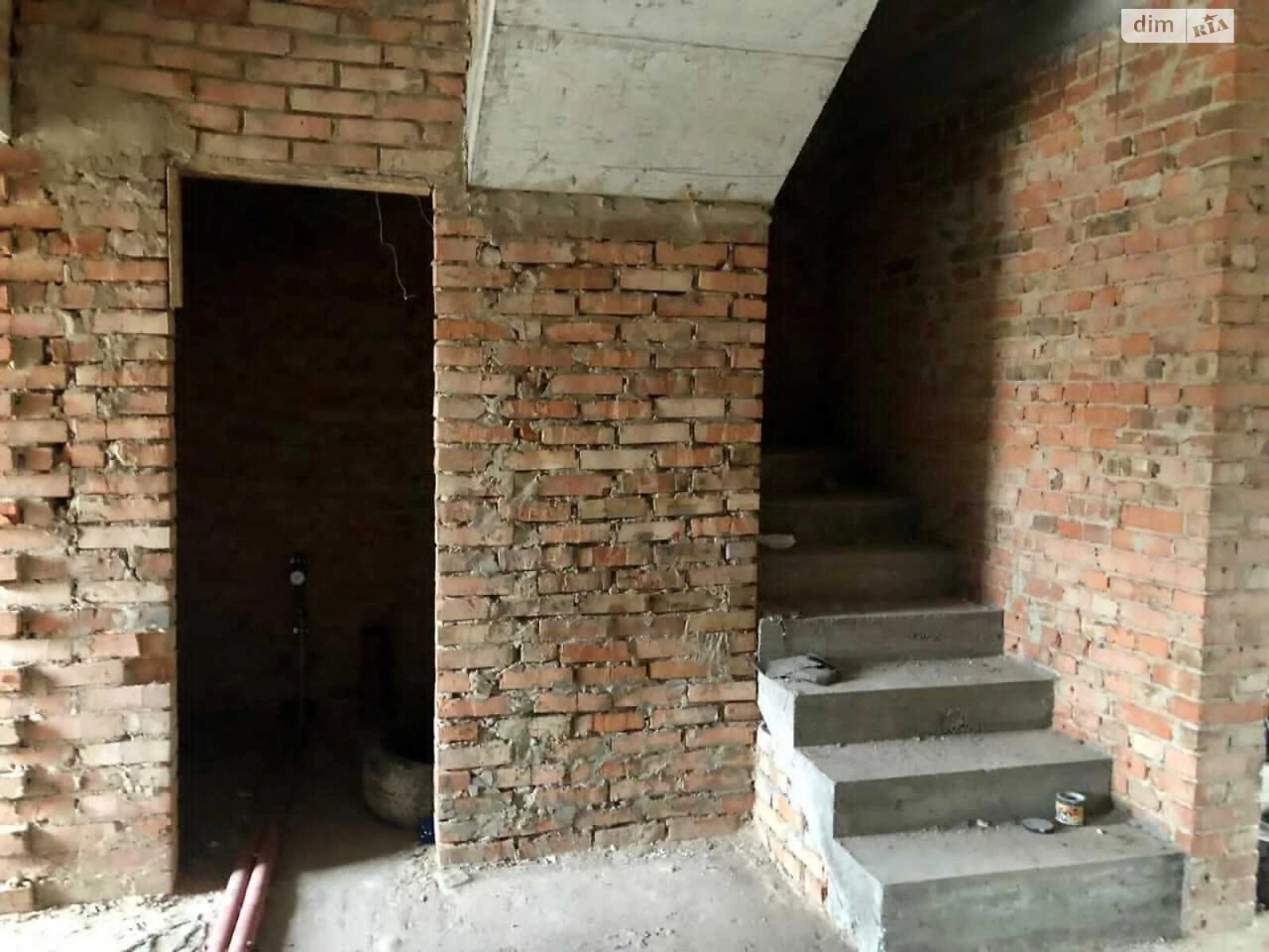 Продаж Таунхаус Басів Кут