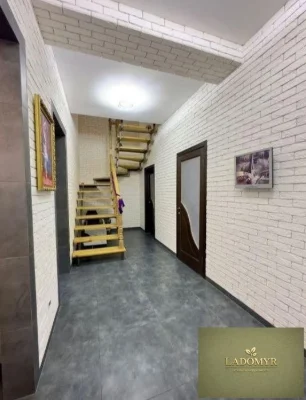 Продаж / Будинок / Веремчука, Червоні Гори, Рівне