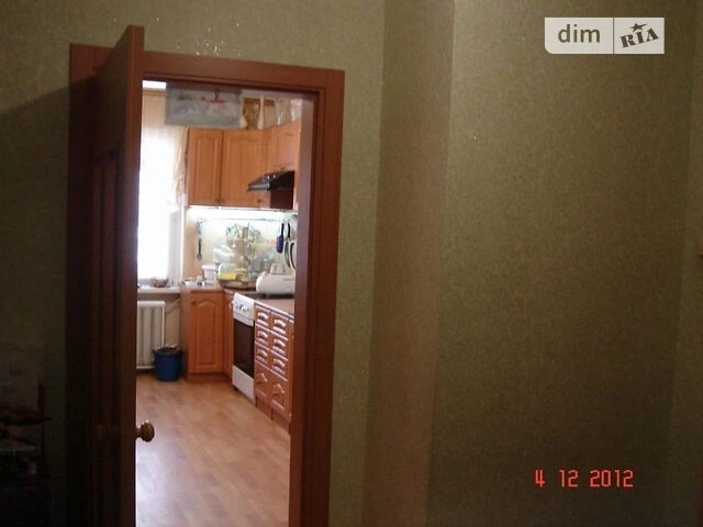 For sale 2-room apartment 73.5 sq. m. on Urlivska Street 34 • ID 3469