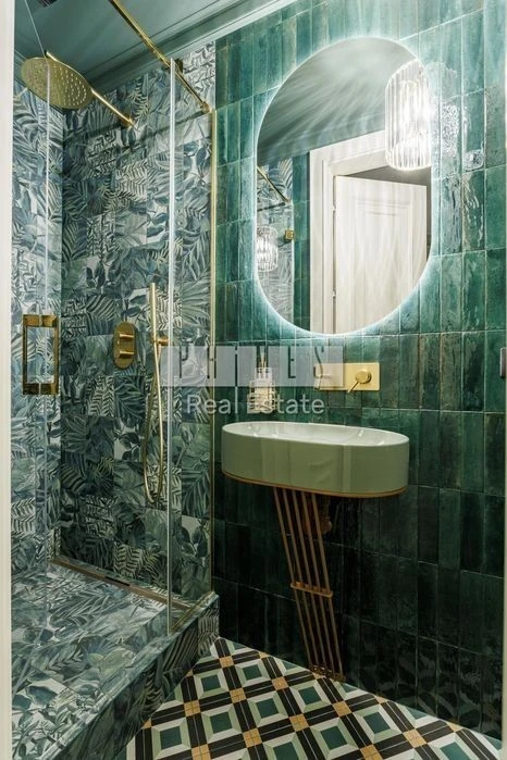 Apartment for sale 3 rooms 92m2 renovated Manhattan City Beresteysky