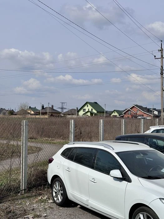 Котедж від забудовника відразу за автобазаром