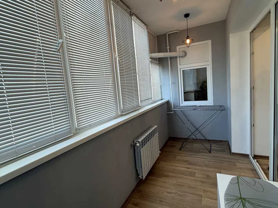 Apartment. Dnipro, Naberezhna Peremohy st.