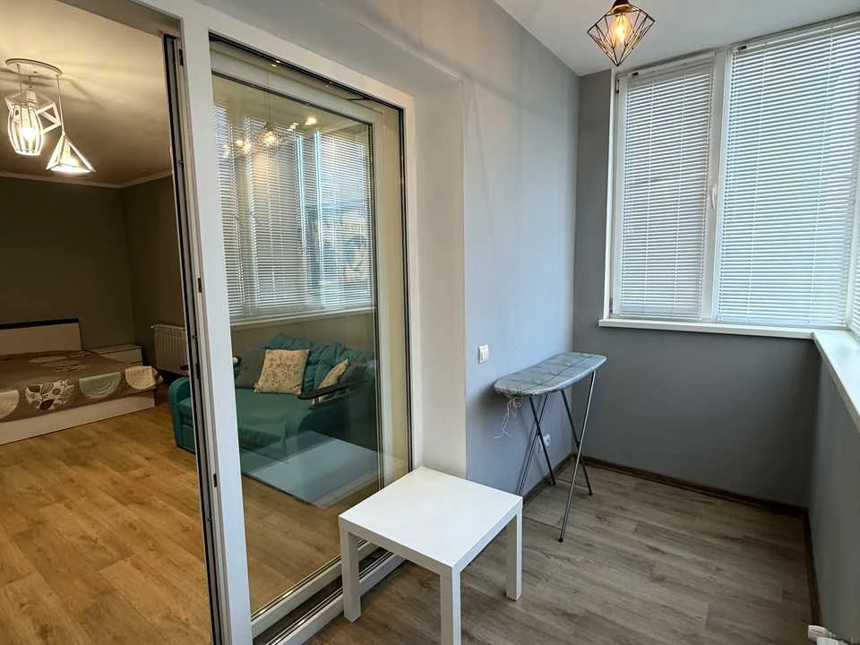 Apartment. Dnipro, Naberezhna Peremohy st.