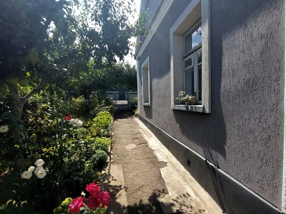 Будинок. Рівне, Олега Тарасюка вул. (Кутузова)