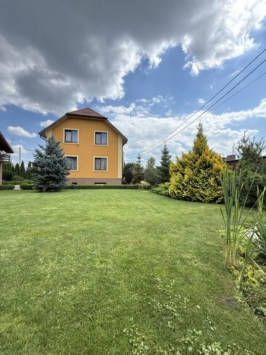 ‼️Продаж будинку вул Павлюченка ‼️ 3 поверхи, сауна, гараж,